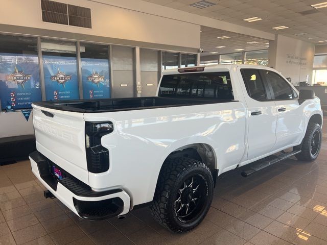 Chevrolet Silverado 1500 Vehicle Full-screen Gallery Image 05