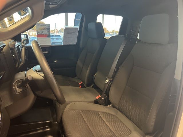 Chevrolet Silverado 1500 Vehicle Full-screen Gallery Image 49
