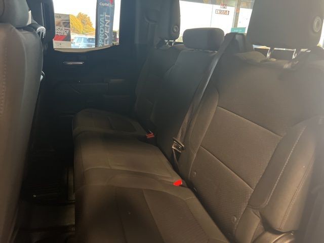 Chevrolet Silverado 1500 Vehicle Full-screen Gallery Image 50