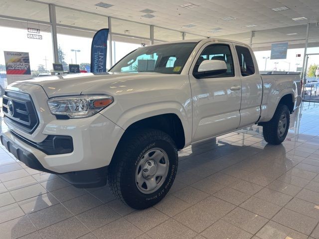 Toyota Tacoma 2WD Vehicle Full-screen Gallery Image 13