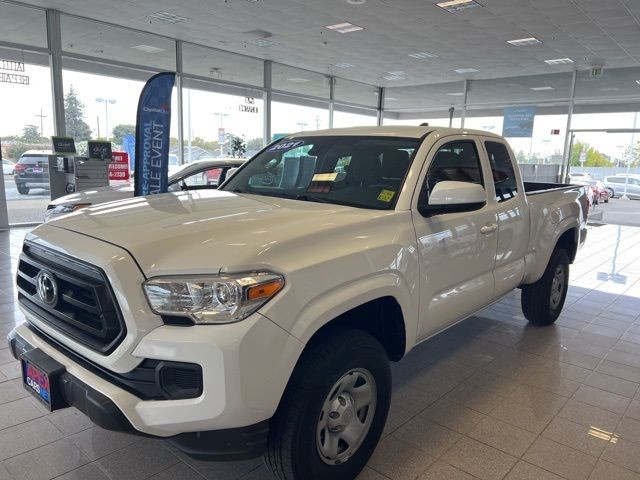 Toyota Tacoma 2WD Vehicle Full-screen Gallery Image 13