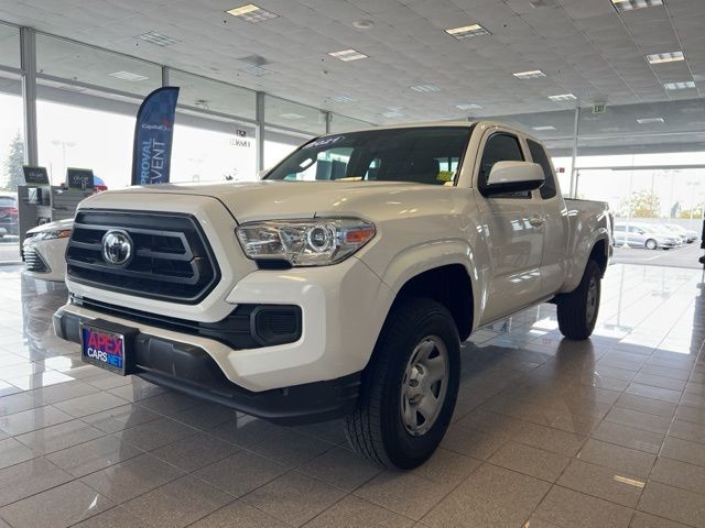 Toyota Tacoma 2WD Vehicle Full-screen Gallery Image 14