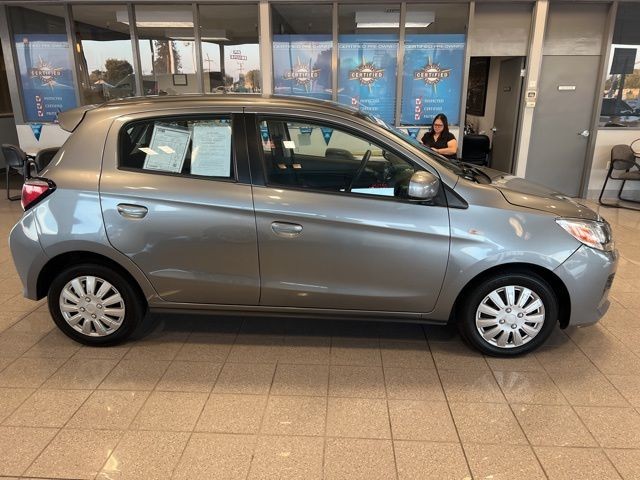 Mitsubishi Mirage Vehicle Full-screen Gallery Image 05
