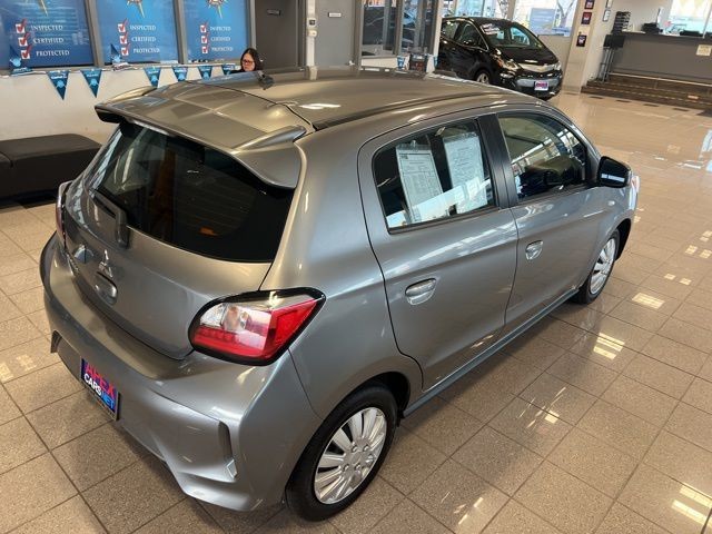 Mitsubishi Mirage Vehicle Full-screen Gallery Image 07