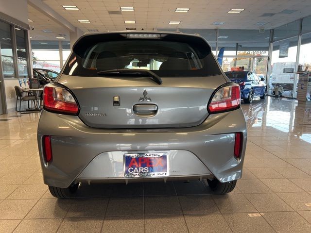 Mitsubishi Mirage Vehicle Full-screen Gallery Image 09