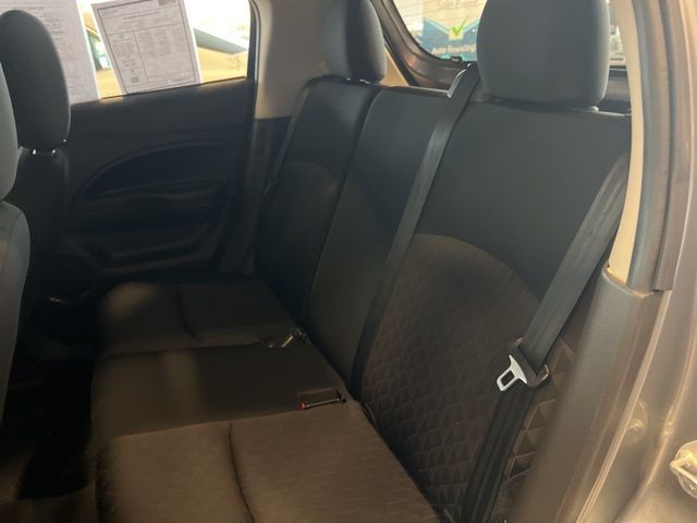 Mitsubishi Mirage Vehicle Full-screen Gallery Image 21