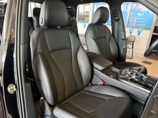 Audi Q7 Vehicle Full-screen Gallery Image 29