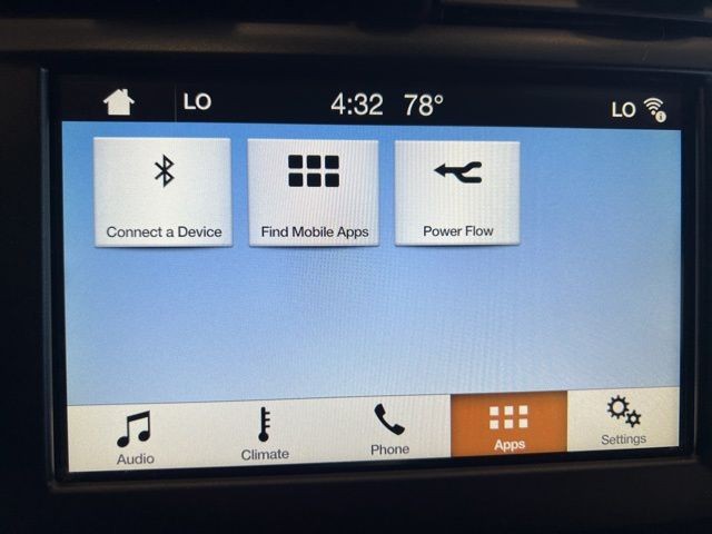 Ford Fusion Hybrid Vehicle Full-screen Gallery Image 25