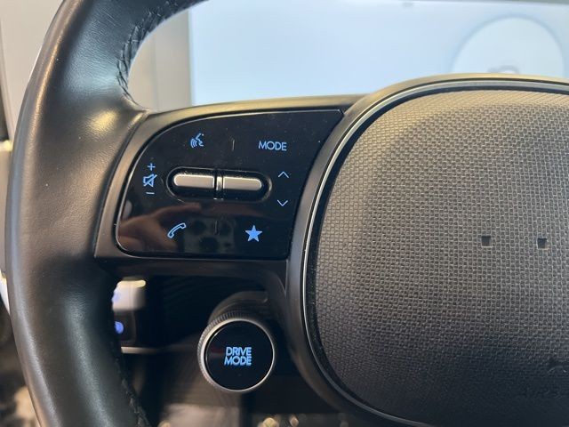 Hyundai IONIQ 5 Vehicle Full-screen Gallery Image 21