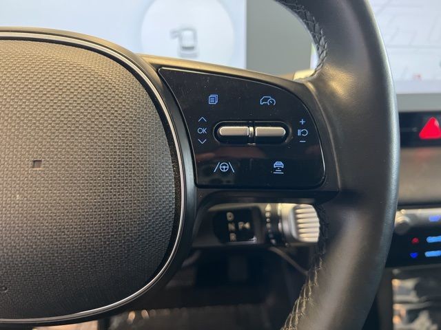 Hyundai IONIQ 5 Vehicle Full-screen Gallery Image 22