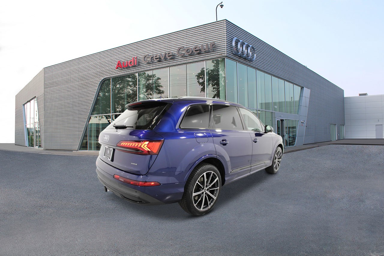 Audi Q7 Vehicle Full-screen Gallery Image 4