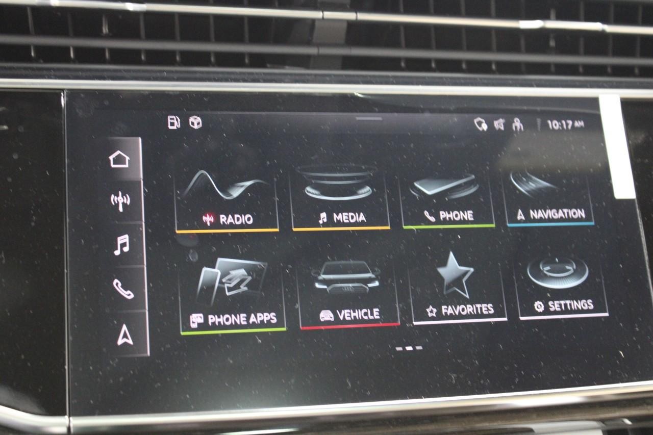 Audi Q7 Vehicle Full-screen Gallery Image 23