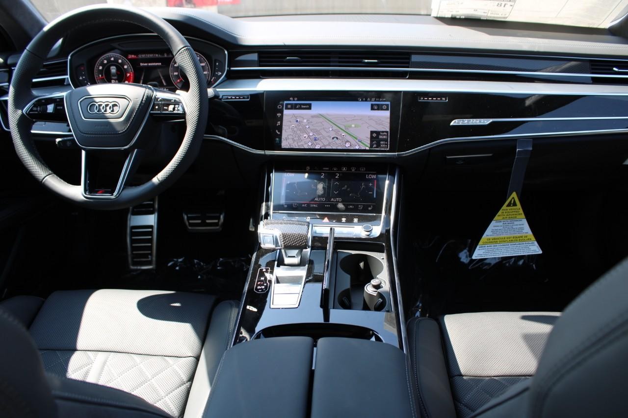 Audi S8 Vehicle Full-screen Gallery Image 14