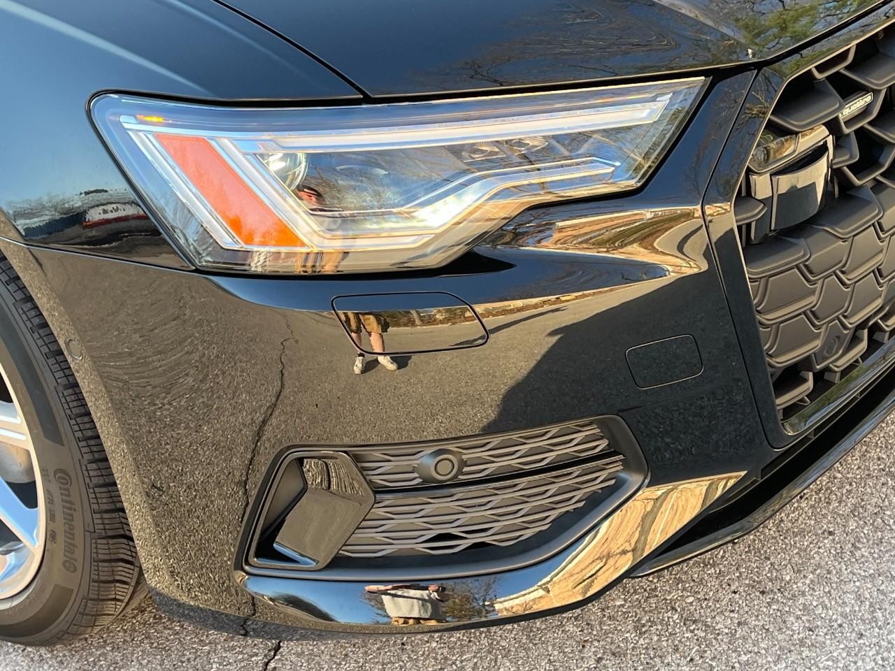 Audi A6 Sedan Vehicle Full-screen Gallery Image 8