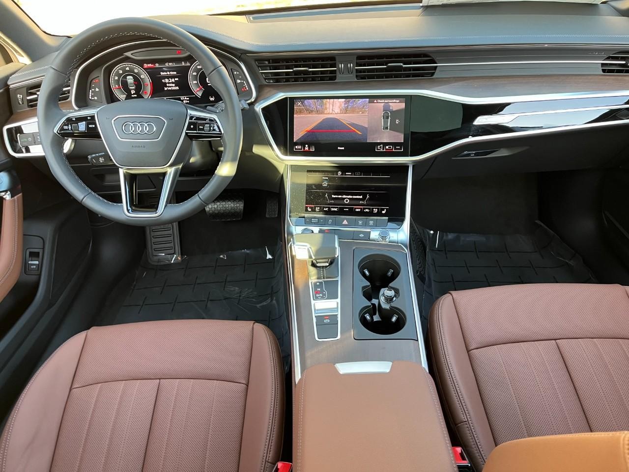 Audi A6 Sedan Vehicle Full-screen Gallery Image 14