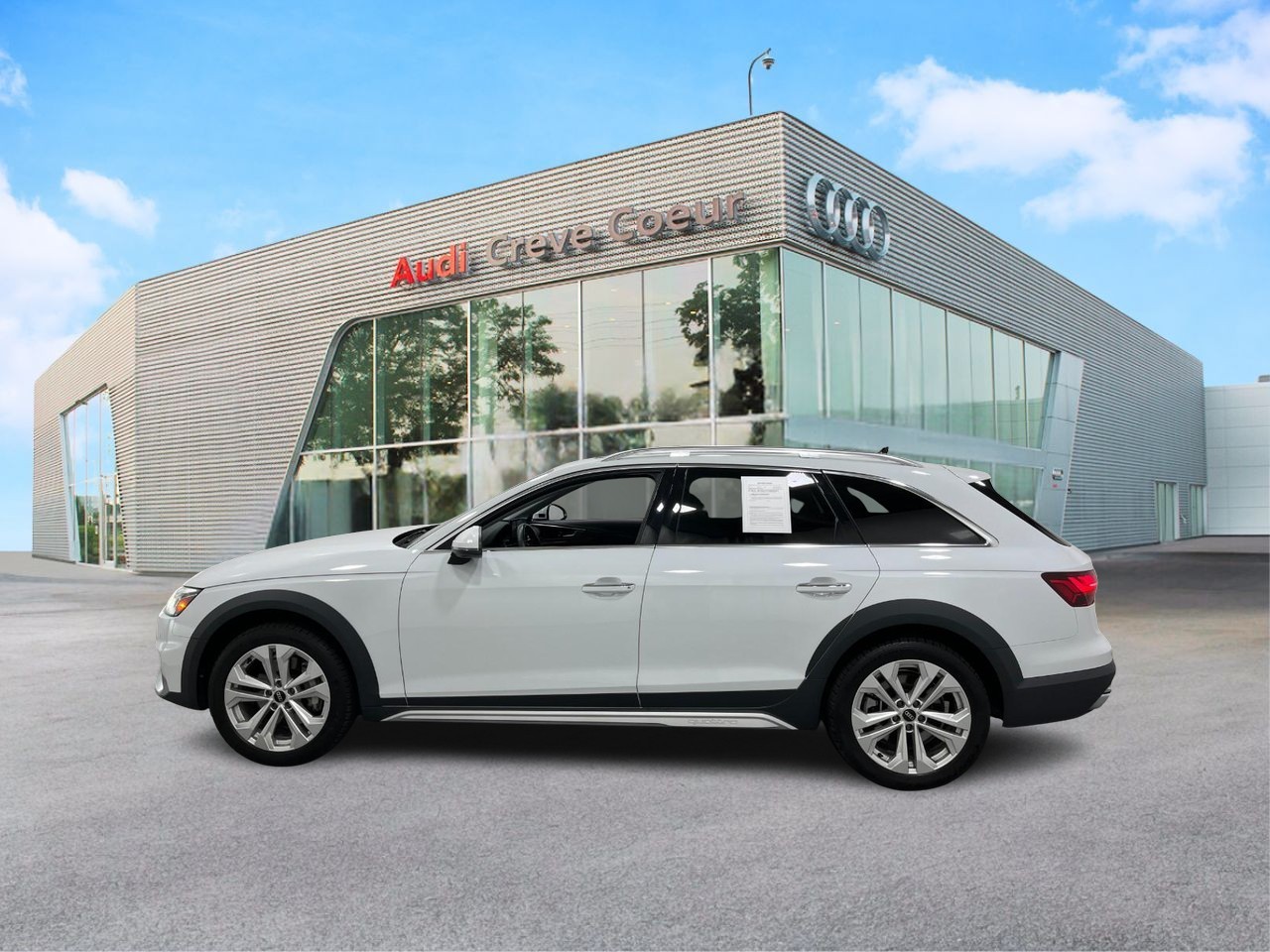 Audi A4 allroad Vehicle Full-screen Gallery Image 2