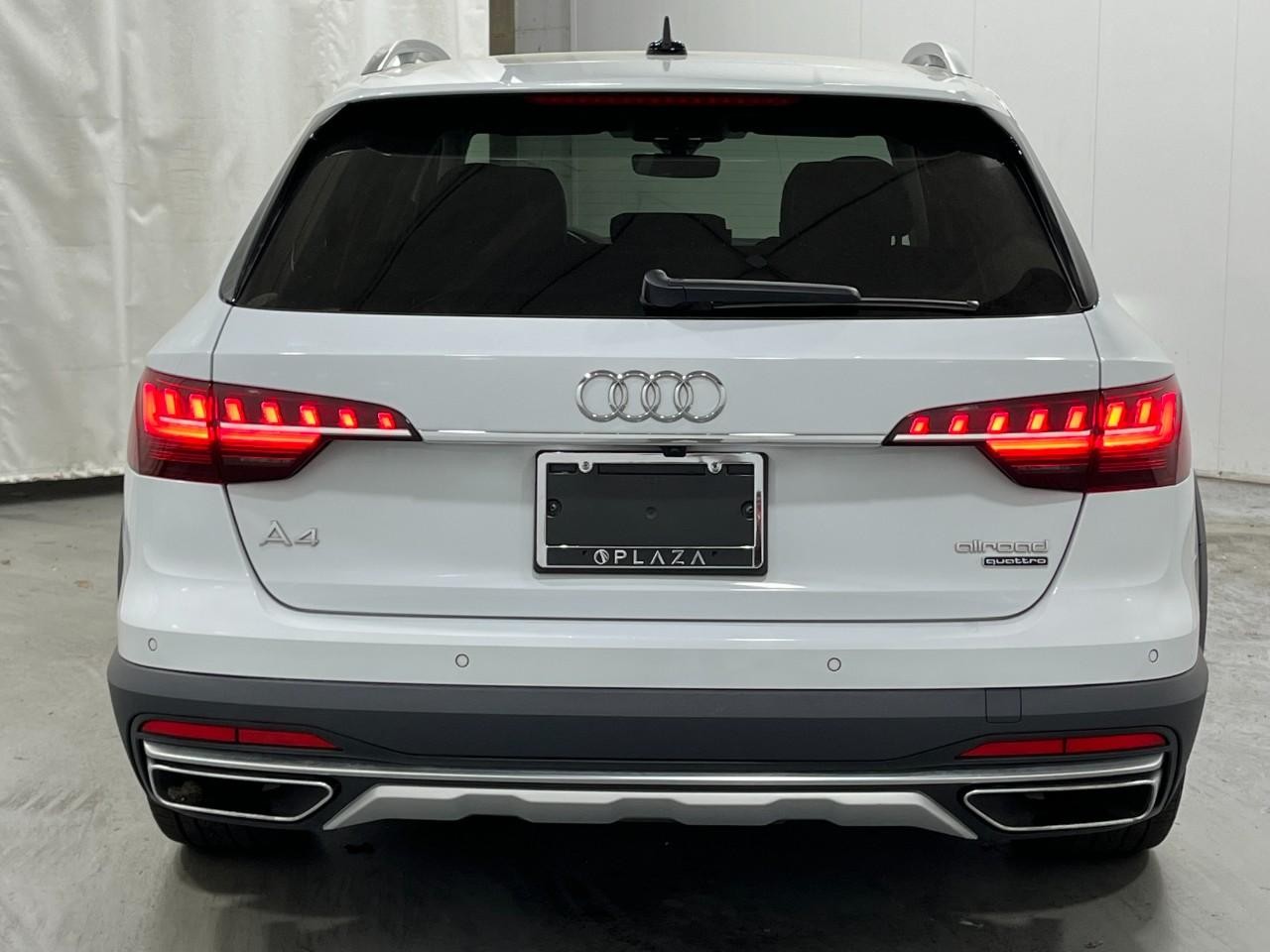 Audi A4 allroad Vehicle Full-screen Gallery Image 10