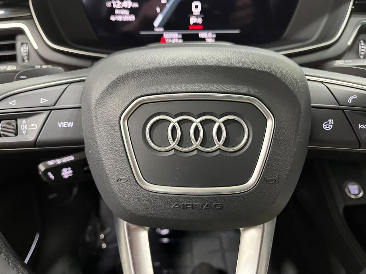 Audi A4 allroad Vehicle Full-screen Gallery Image 22