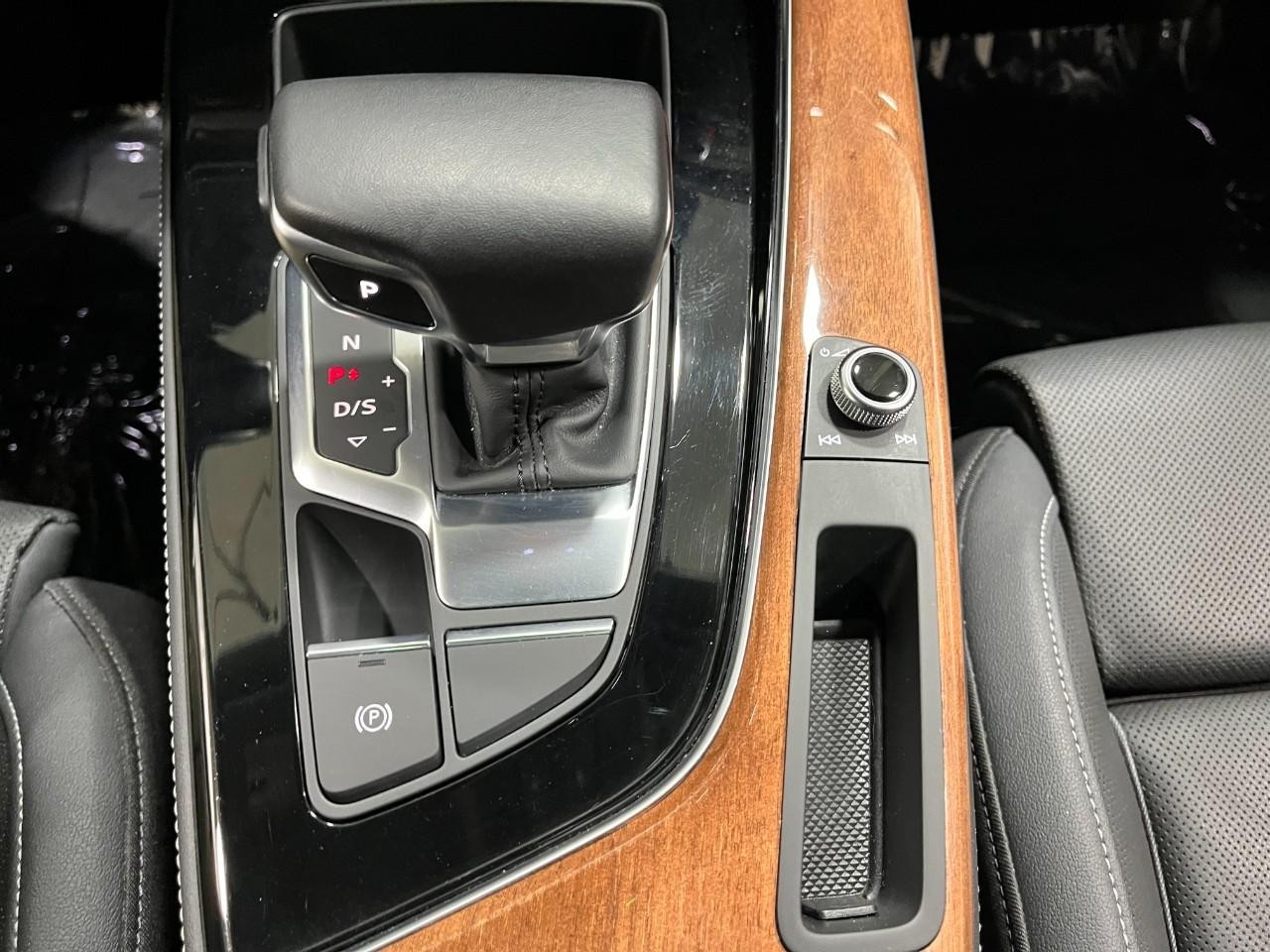 Audi A4 allroad Vehicle Full-screen Gallery Image 30