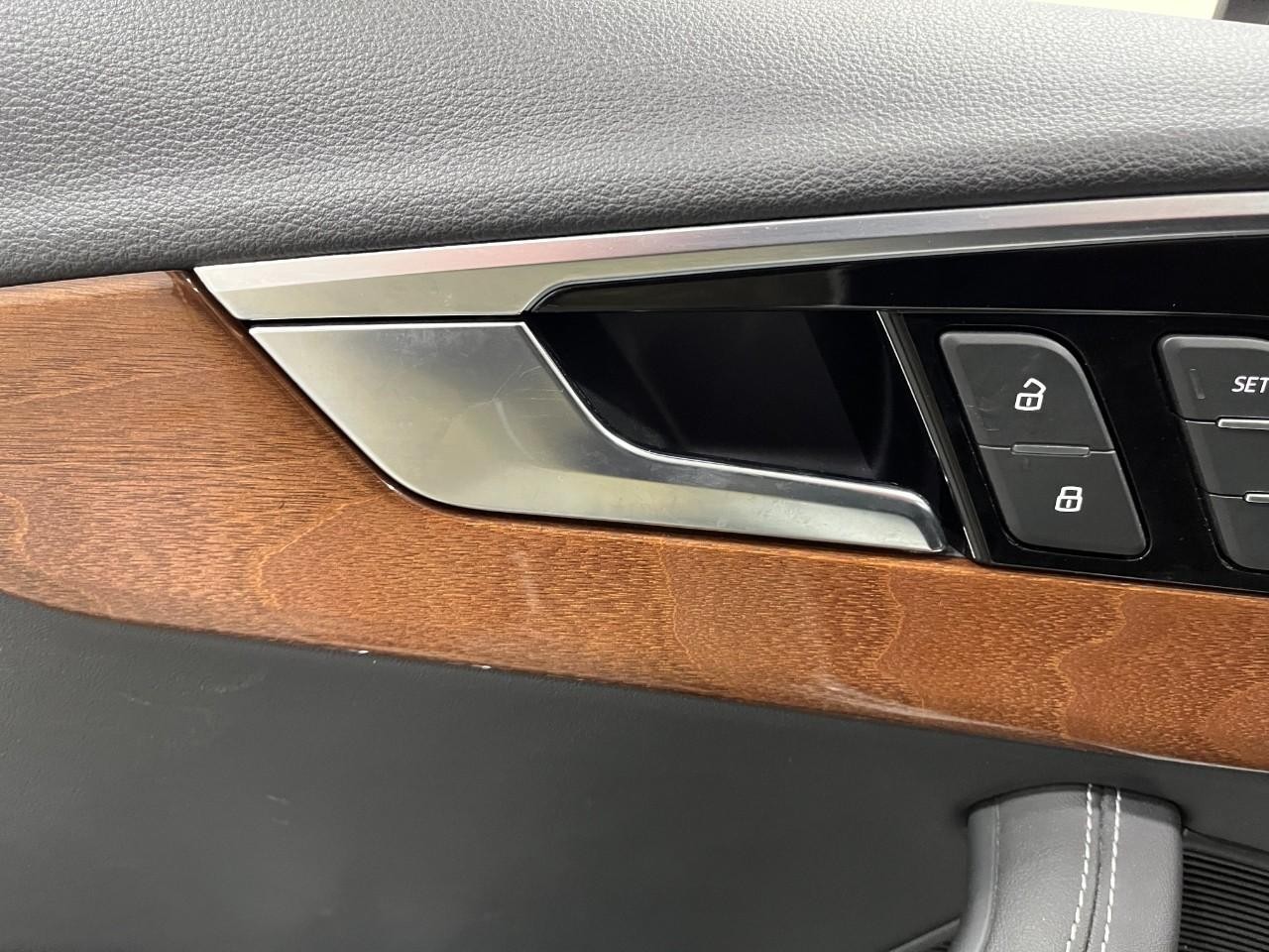 Audi A4 allroad Vehicle Full-screen Gallery Image 34