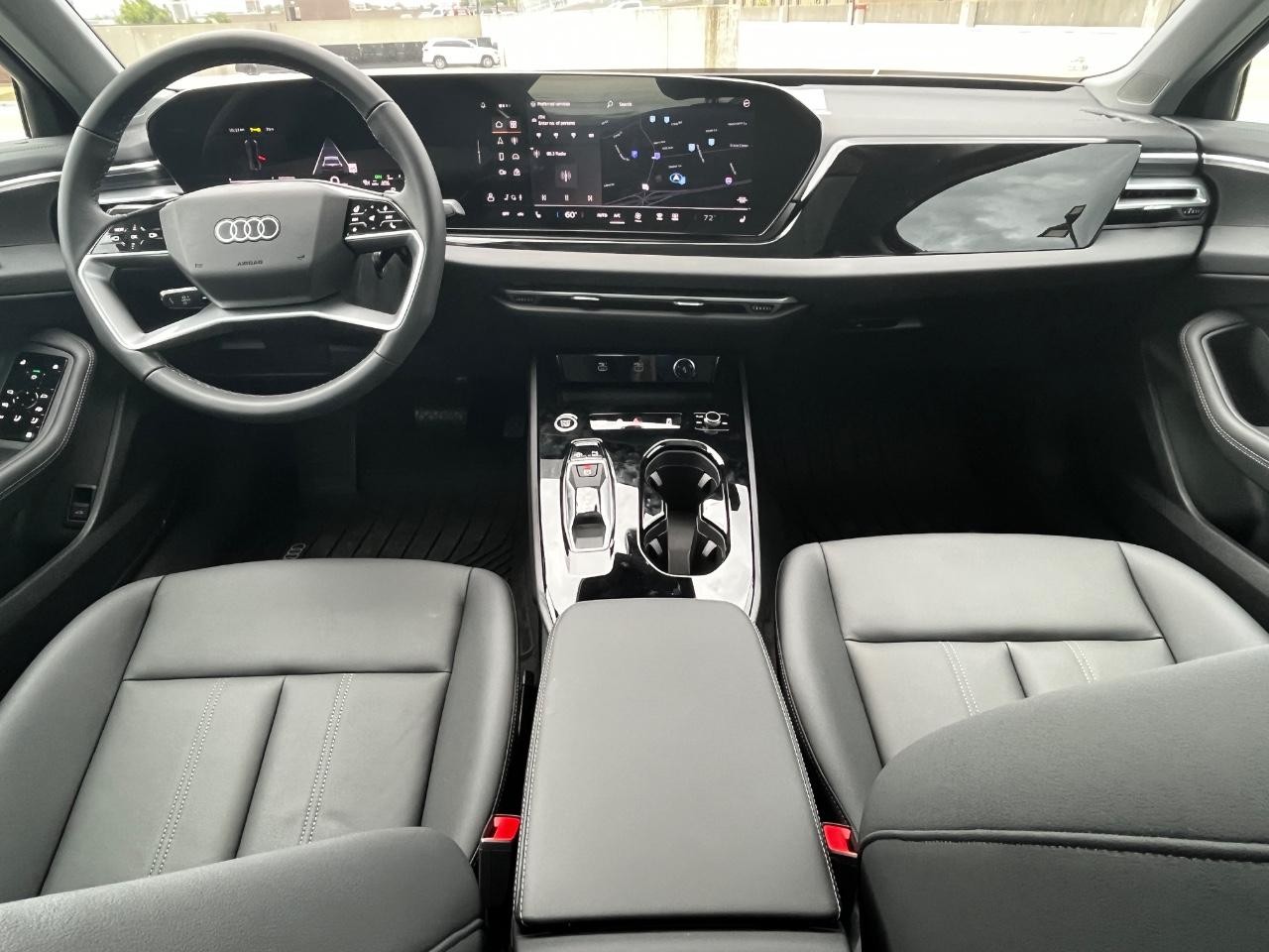 Audi A5 Vehicle Full-screen Gallery Image 17