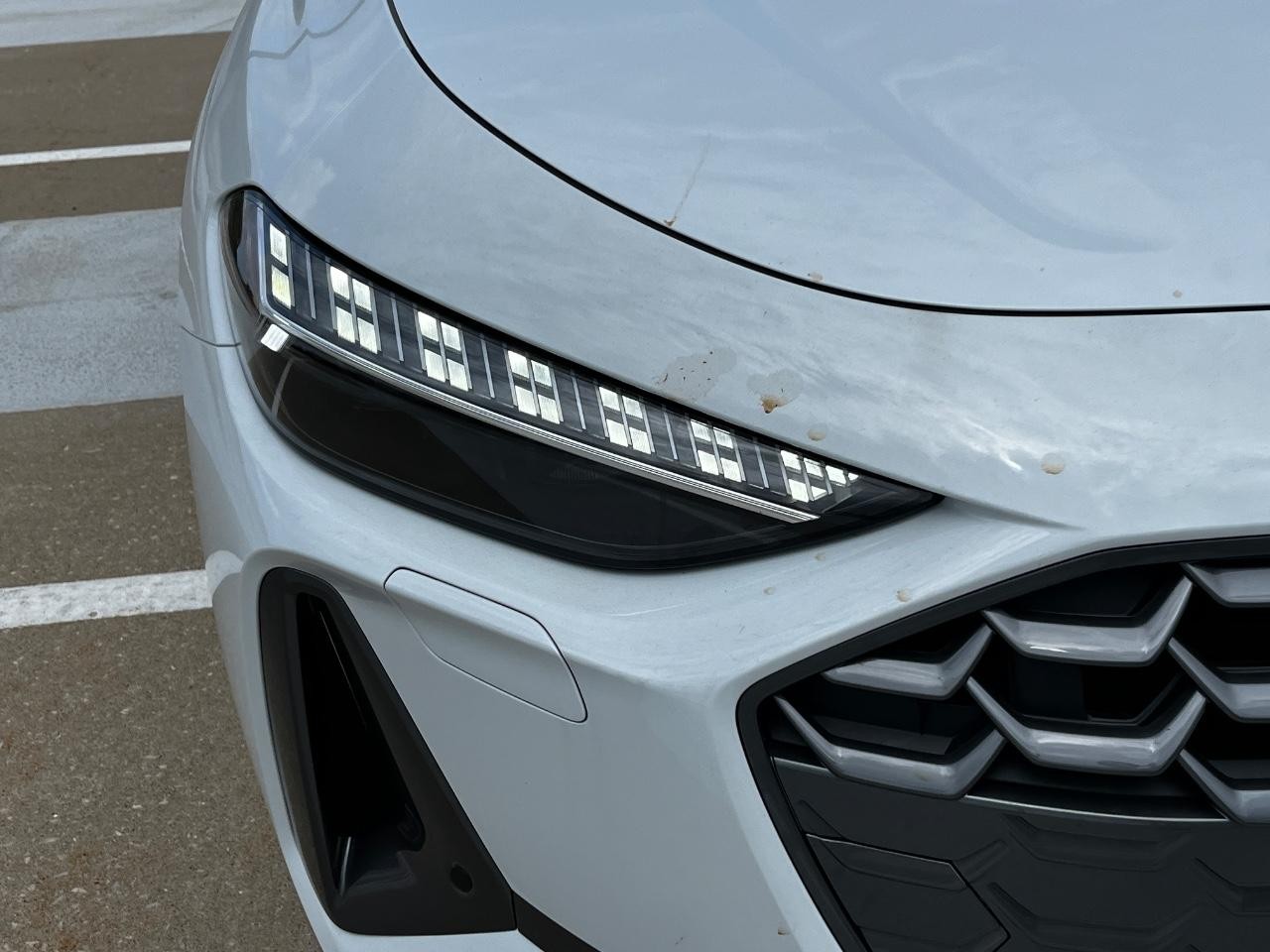 Audi A5 Vehicle Full-screen Gallery Image 11