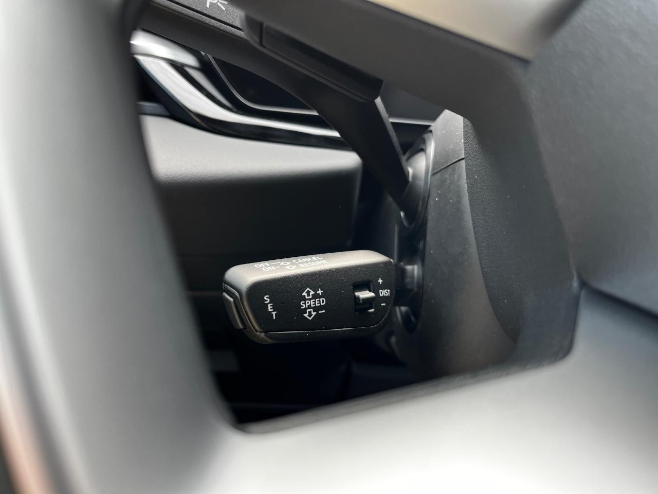 Audi A5 Vehicle Full-screen Gallery Image 23