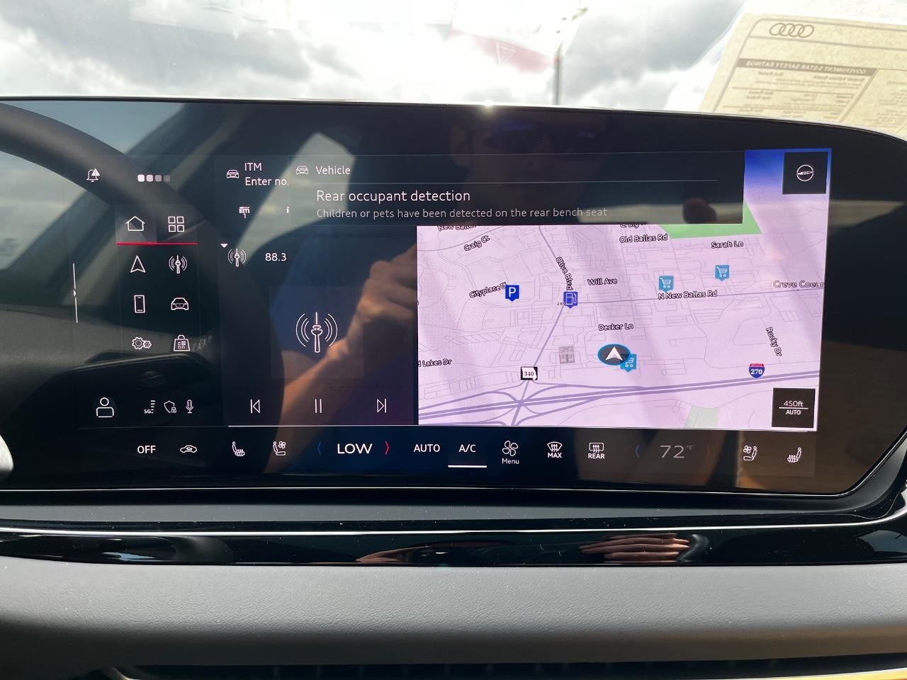 Audi A5 Vehicle Full-screen Gallery Image 29