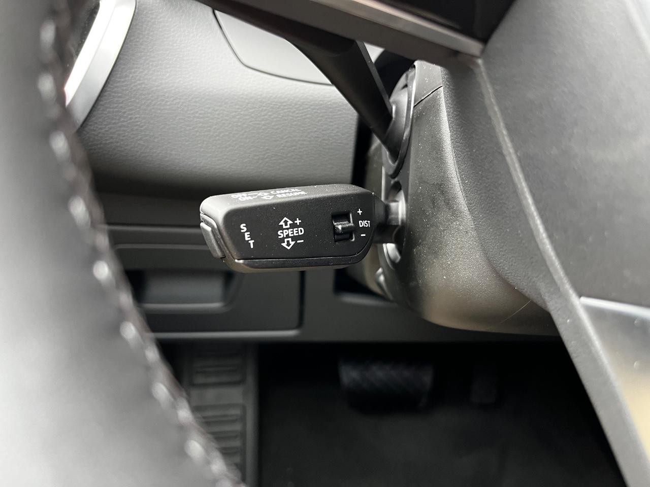 Audi A6 allroad Vehicle Full-screen Gallery Image 28