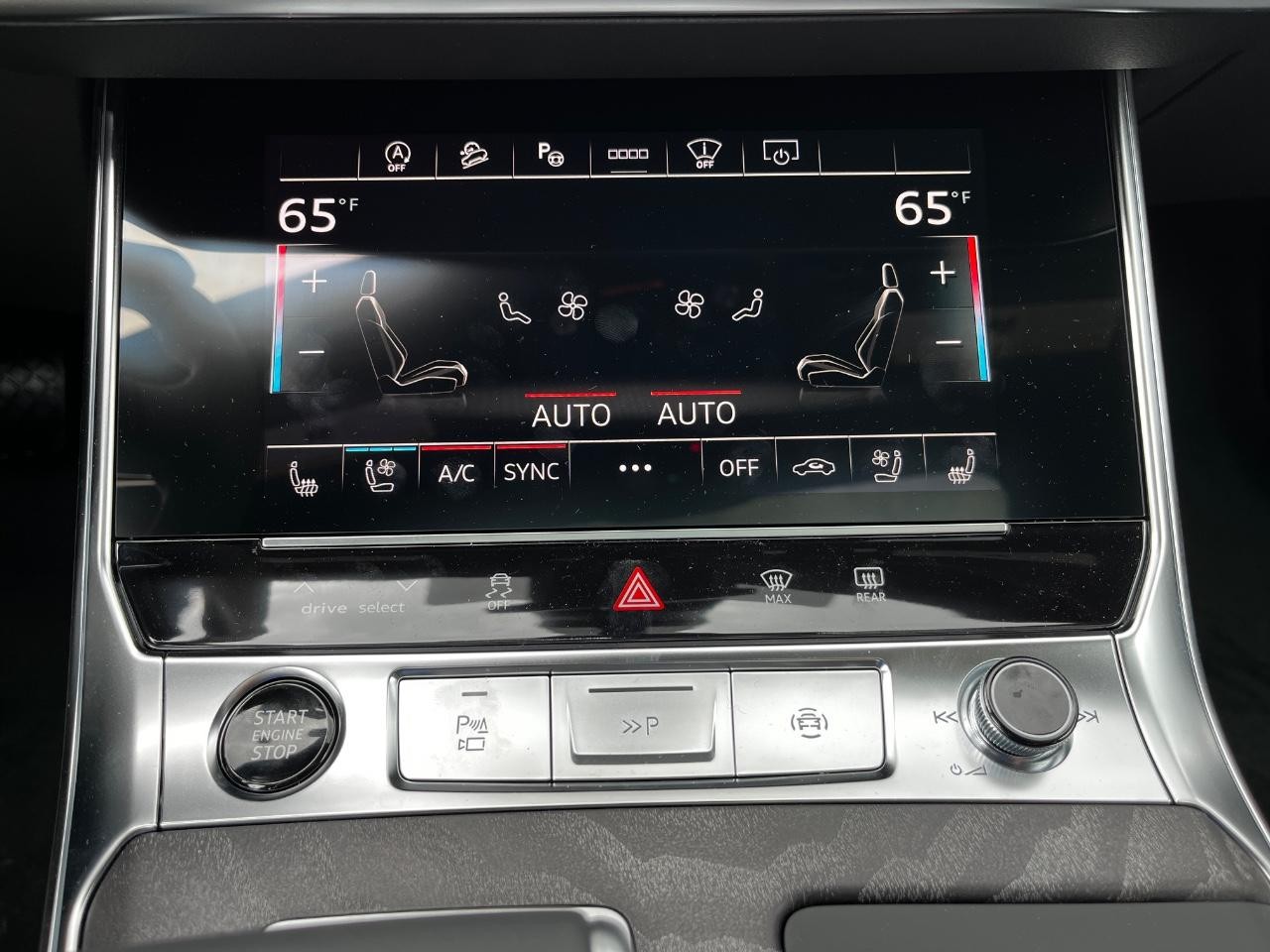 Audi A6 allroad Vehicle Full-screen Gallery Image 33