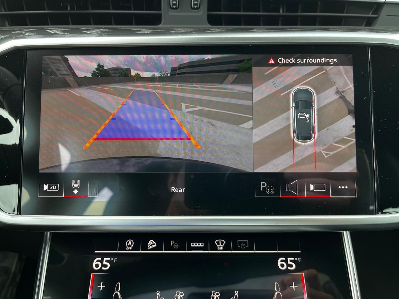 Audi A6 allroad Vehicle Full-screen Gallery Image 36