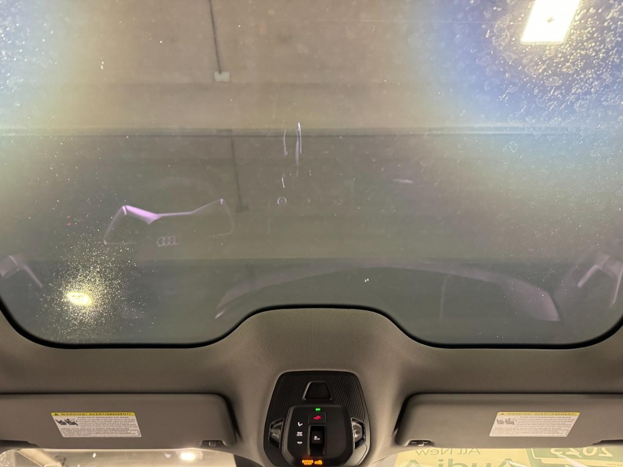 Audi A5 Vehicle Full-screen Gallery Image 12