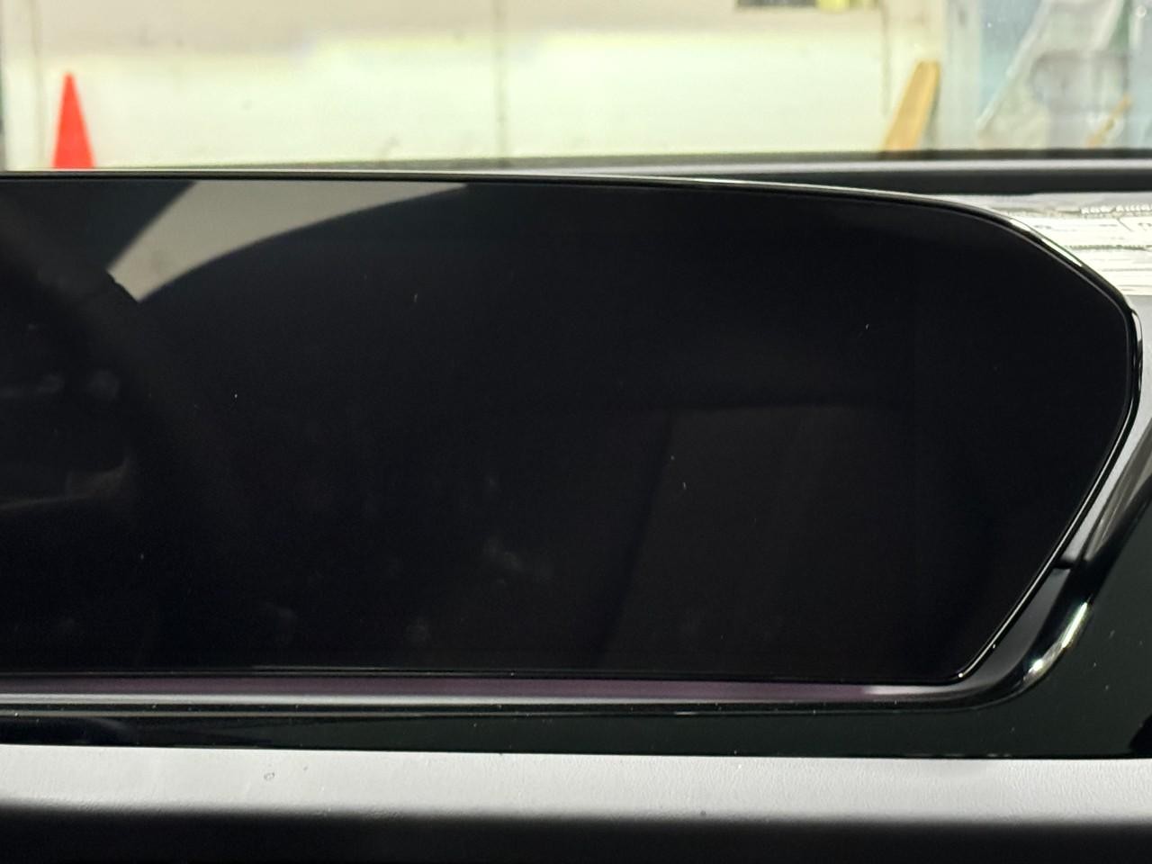 Audi A5 Vehicle Full-screen Gallery Image 15