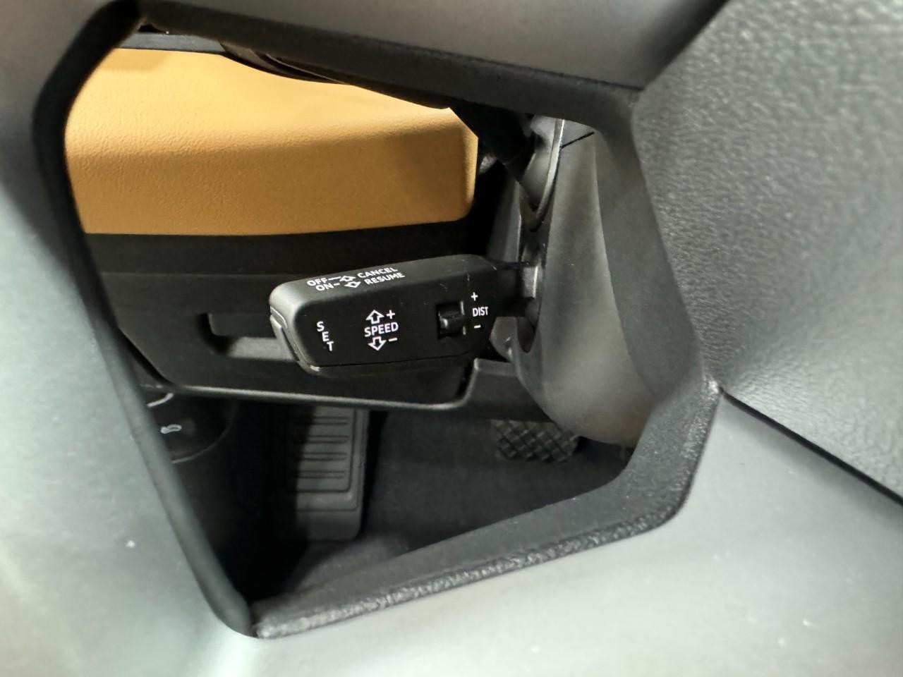 Audi A5 Vehicle Full-screen Gallery Image 28