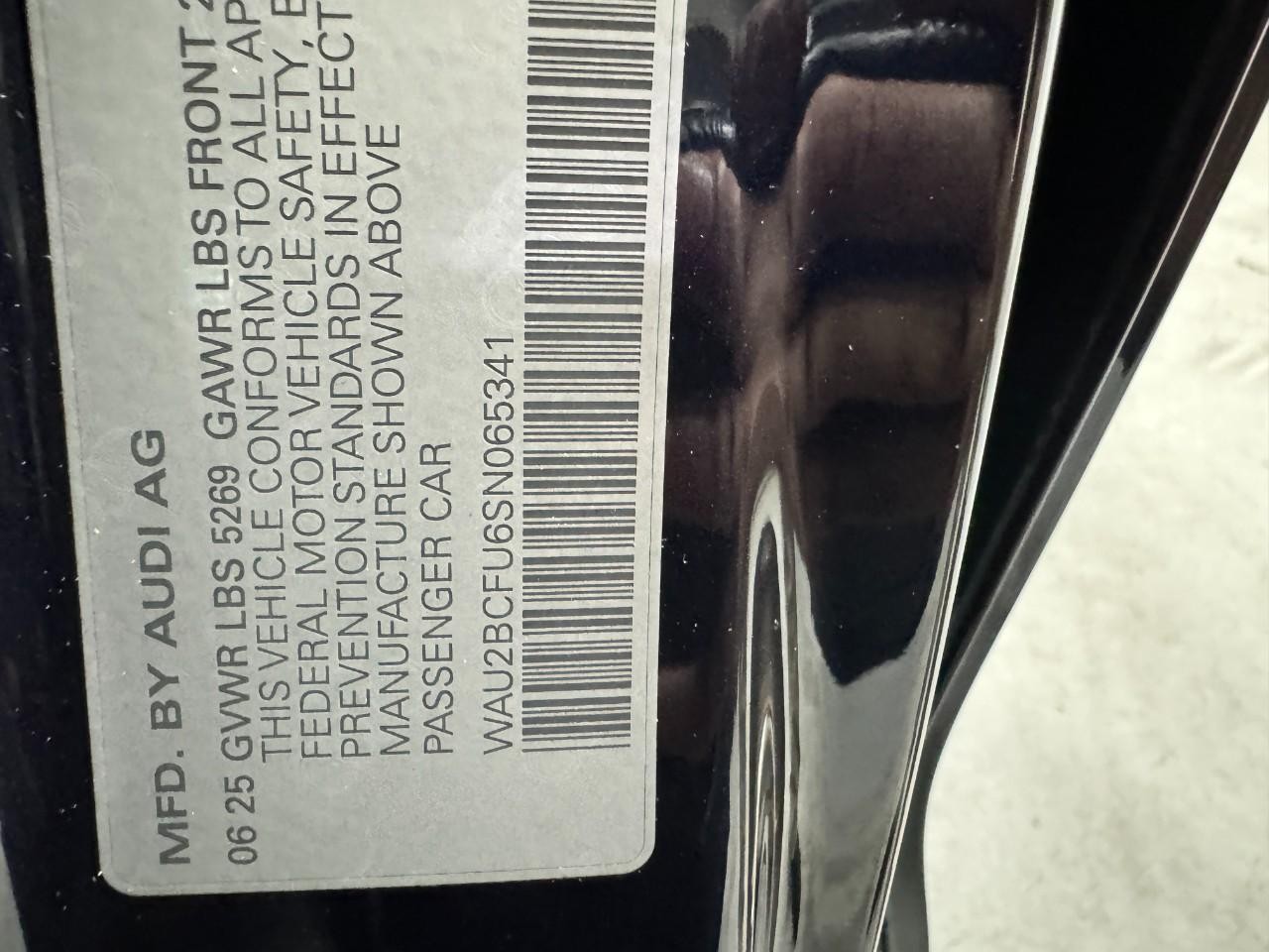 Audi A5 Vehicle Full-screen Gallery Image 33