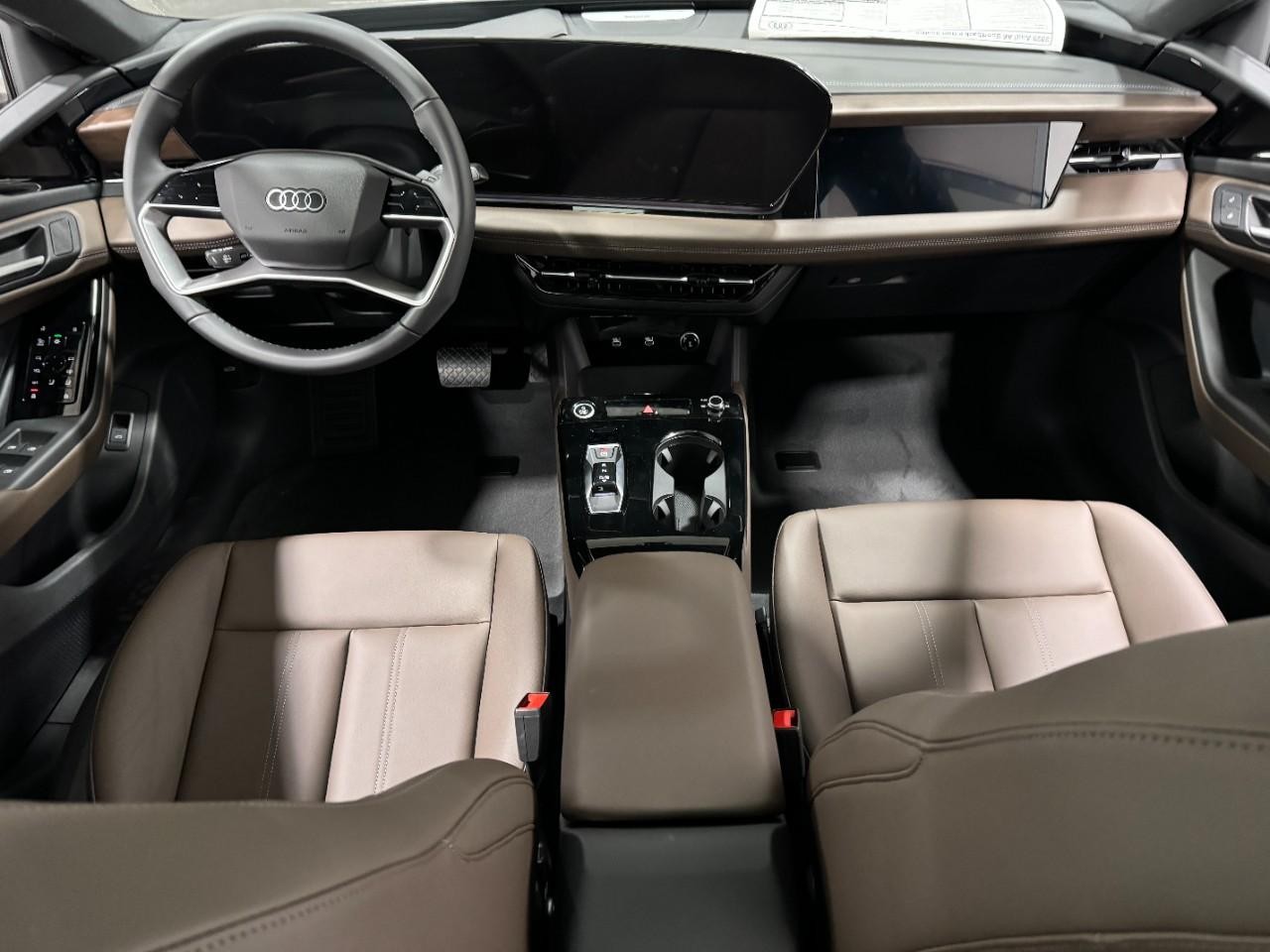 Audi A6 e-tron Vehicle Full-screen Gallery Image 13