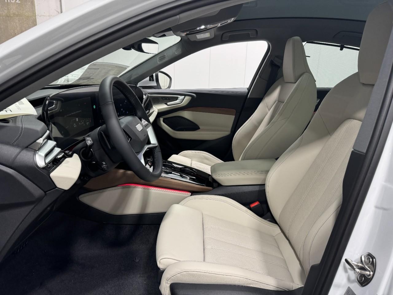 Audi A5 Vehicle Full-screen Gallery Image 27