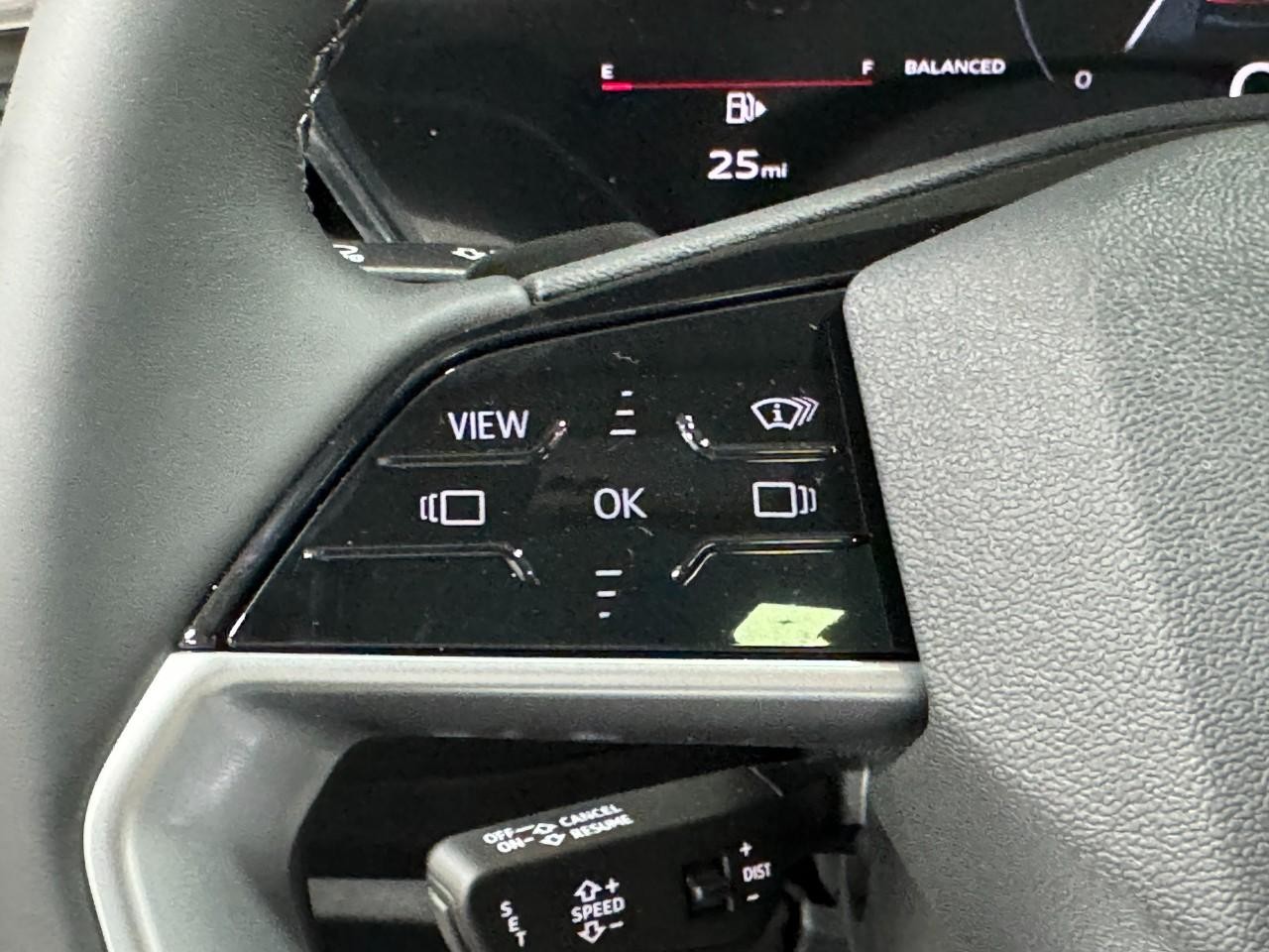 Audi A5 Vehicle Full-screen Gallery Image 31