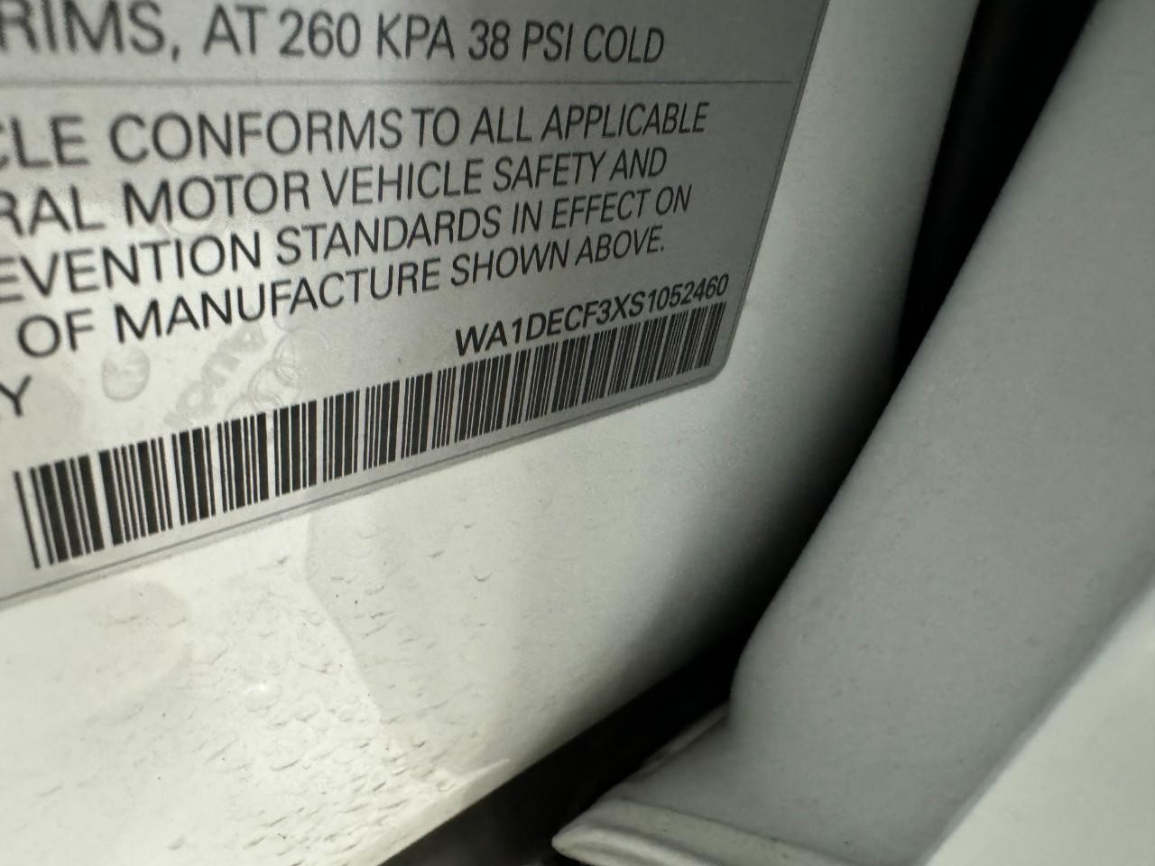 Audi Q3 Vehicle Full-screen Gallery Image 35
