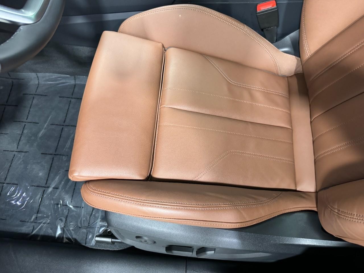 Audi Q5 Sportback Vehicle Full-screen Gallery Image 28