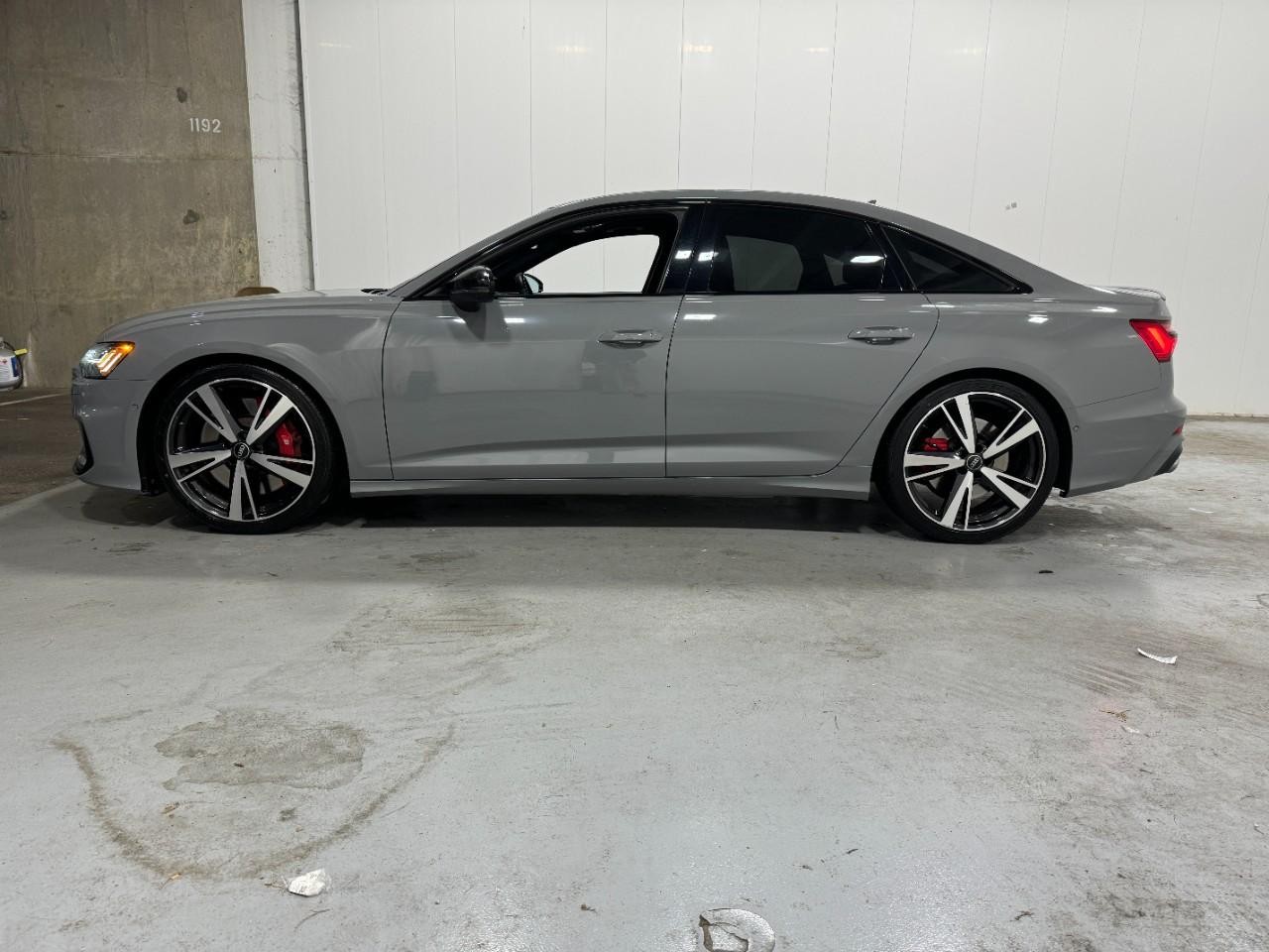 Audi S6 Sedan Vehicle Full-screen Gallery Image 2