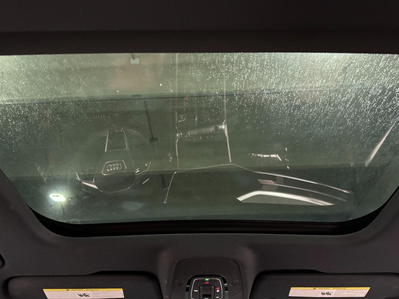 Audi S6 Sedan Vehicle Full-screen Gallery Image 12