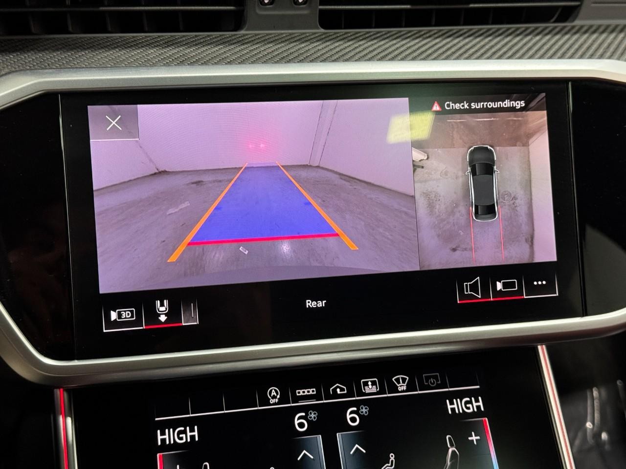 Audi S6 Sedan Vehicle Full-screen Gallery Image 37