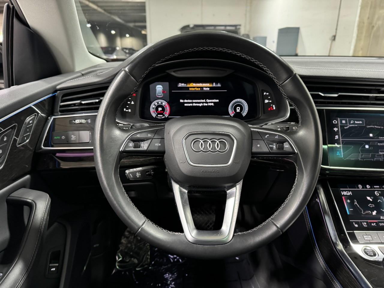Audi Q8 Vehicle Full-screen Gallery Image 14