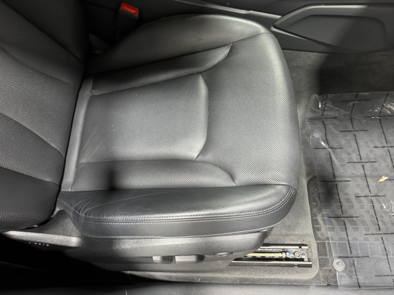 Audi Q7 Vehicle Full-screen Gallery Image 20