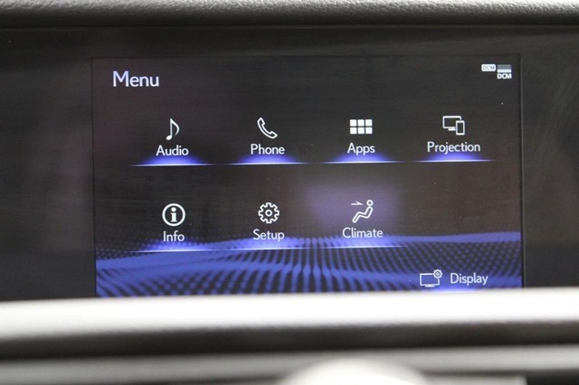 Lexus RC Vehicle Full-screen Gallery Image 21