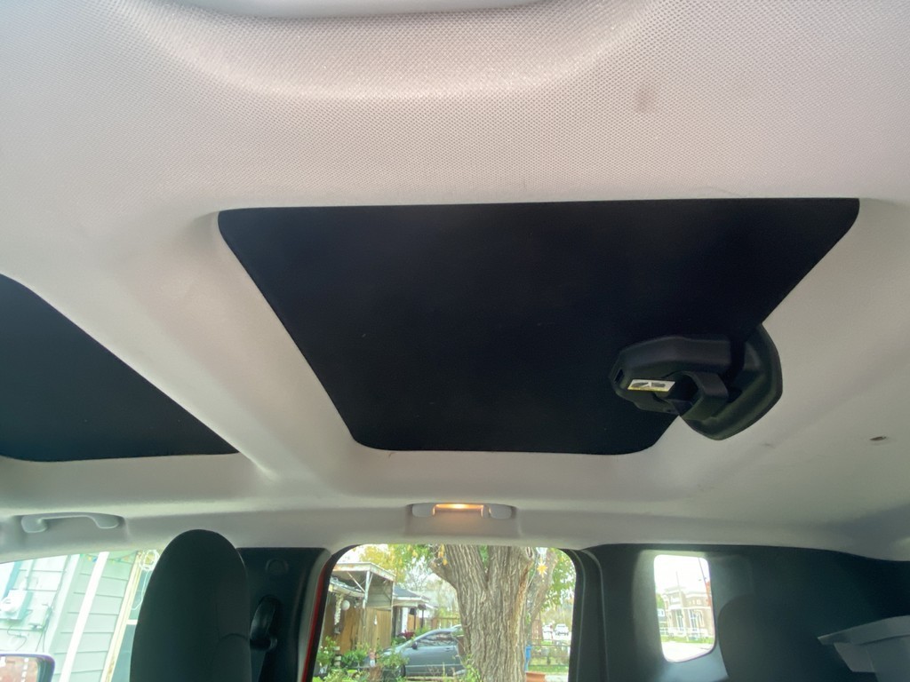 Toyota Sienna Vehicle Full-screen Gallery Image 08