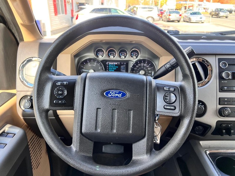 Ford F-350 Vehicle Image 09