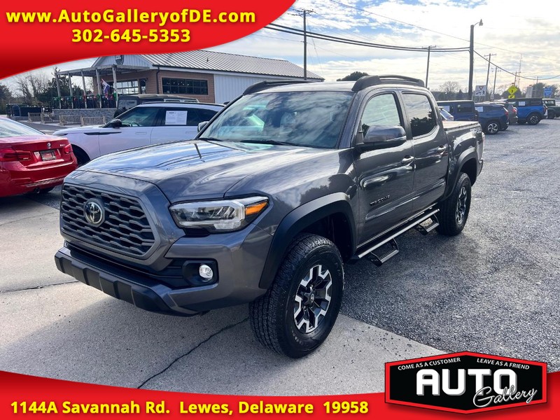 2021 Toyota Tacoma TRD Off Road's photo