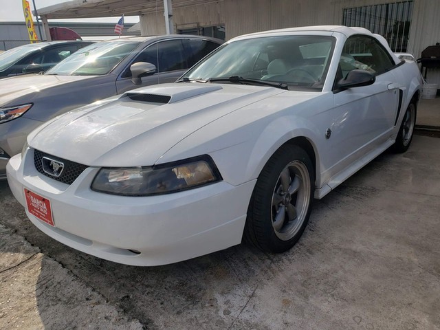Houston TX 2004 Ford Mustang more details - ford mustang
